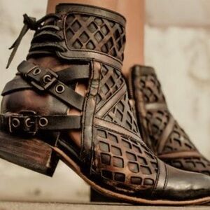 Freebird by Steven Skylar Bootie RARE